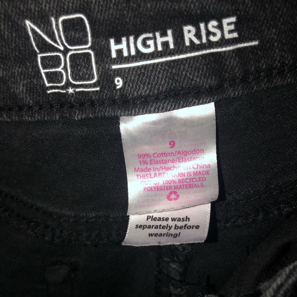 No Boundaries High Rise Black Ripped Jeans - Picture 2 of 3